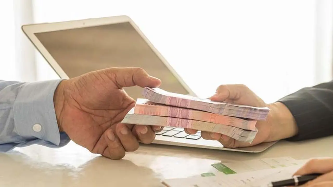 موعد صرف آخر معاشات 2025 بين احتمالات التأخير والالتزام بالموعد